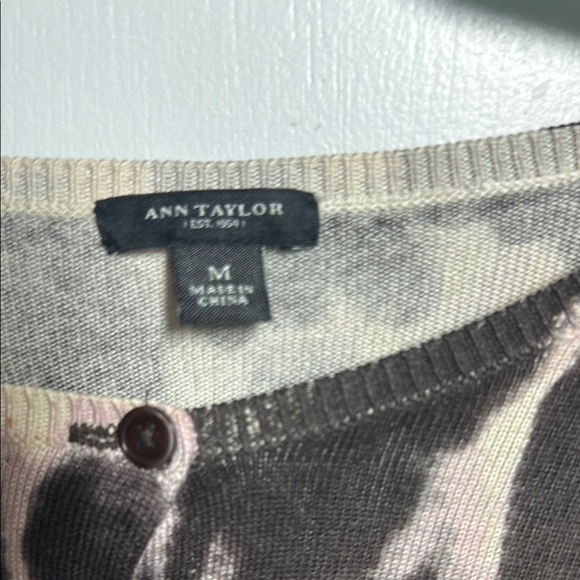 Ann Taylor Brown and Pink Long Sleeve Button Down Shirt - Picture 2 of 4